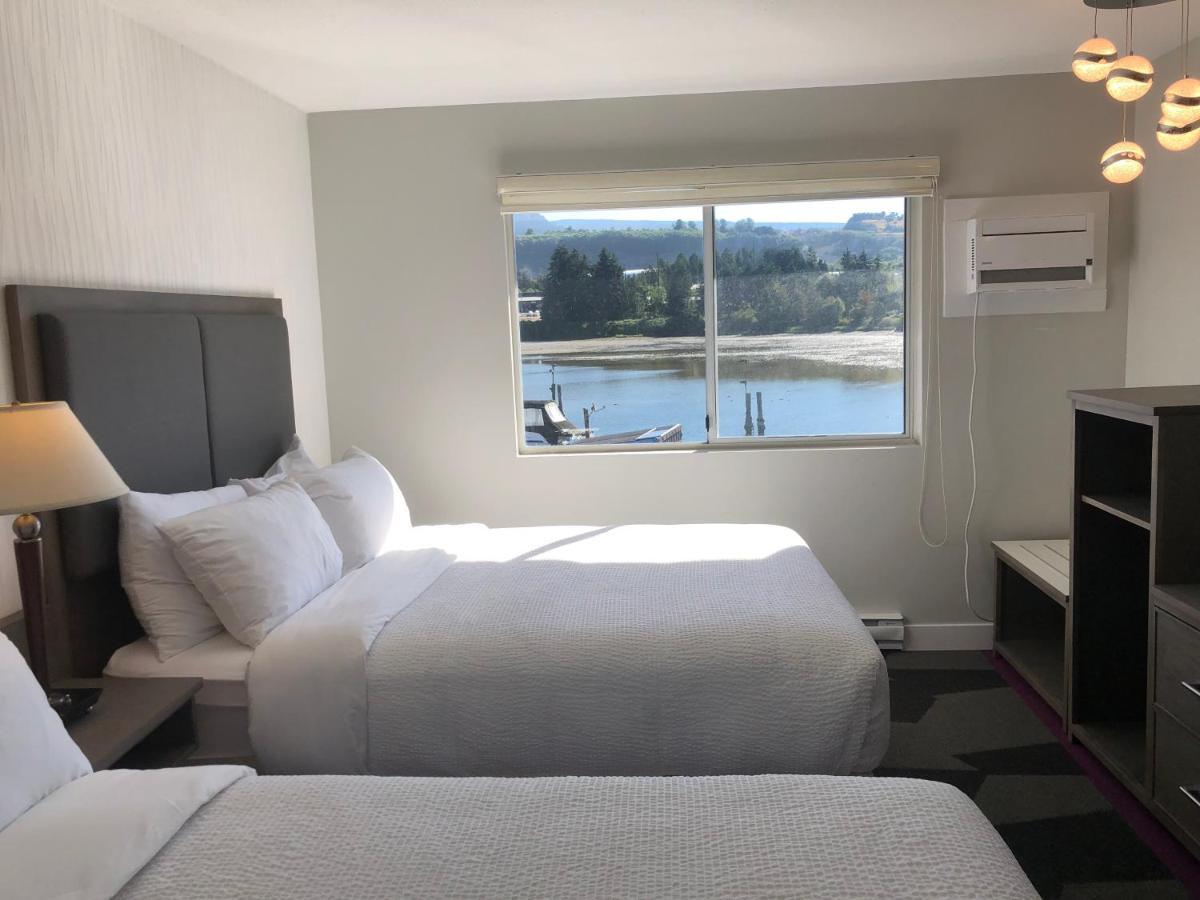 The Spot At Porpoise Bay Motel Sechelt Exterior foto