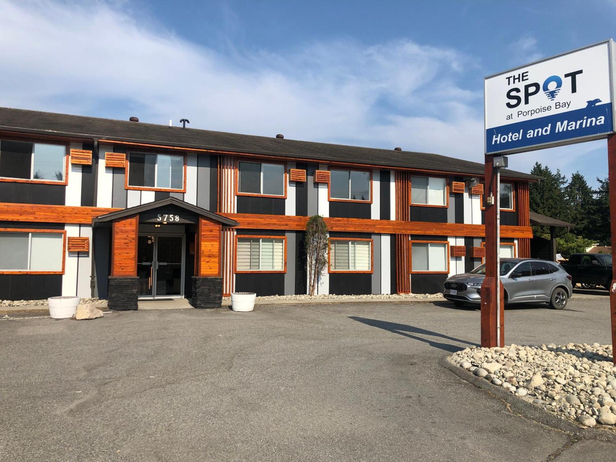 The Spot At Porpoise Bay Motel Sechelt Exterior foto